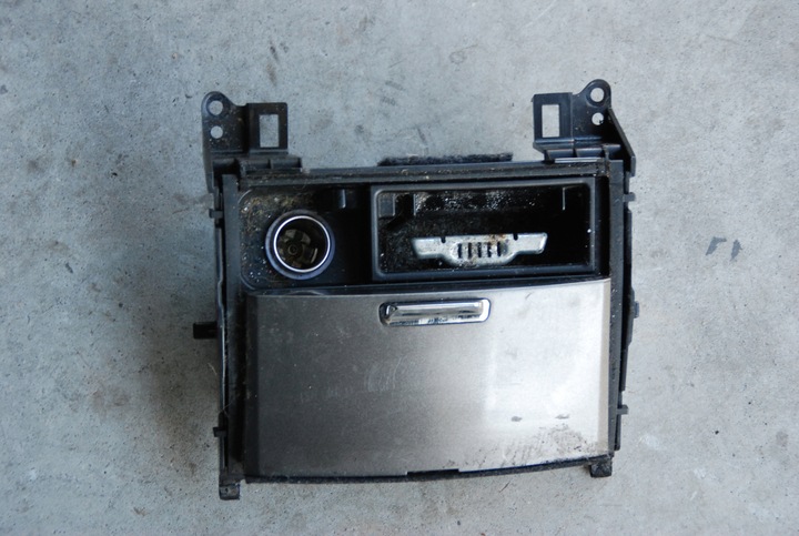 фото №1, Lexus is220 is250 бардачок пепельница