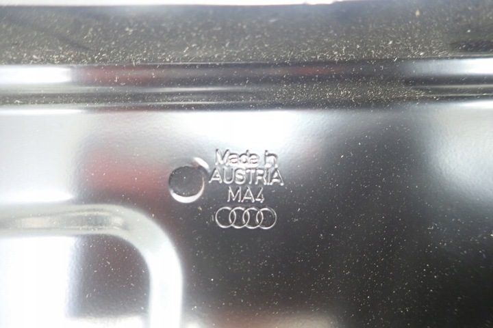 фото №8, Audi q5 16-17 кріплення крила з правої сторони