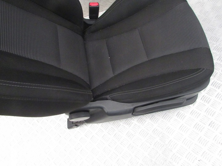фото №5, Сидіння обшивка правий hyundai i30 ii 13r