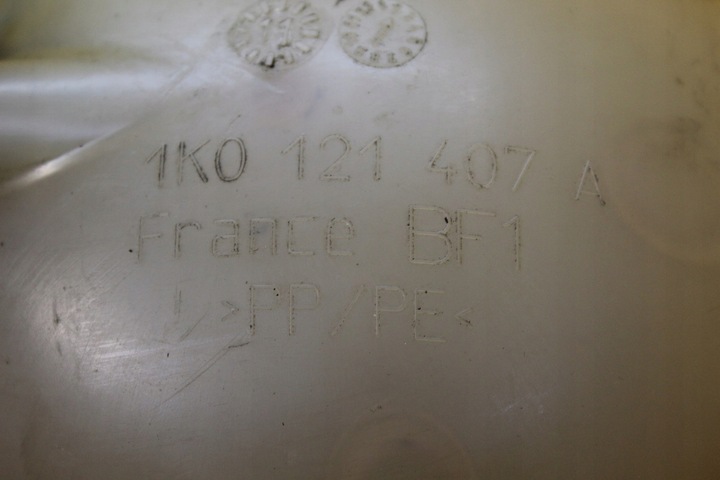 фото №8, Бачок расширительный golf vi ccz 1k0121407a