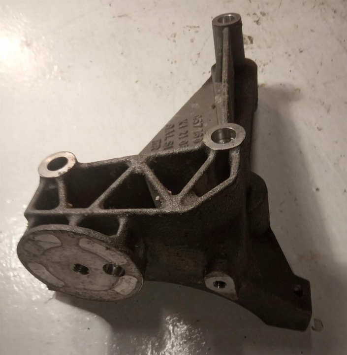 фото №2, Лапи кронштейн audi q7 sq7 4.0 tdi 12- 057260885d