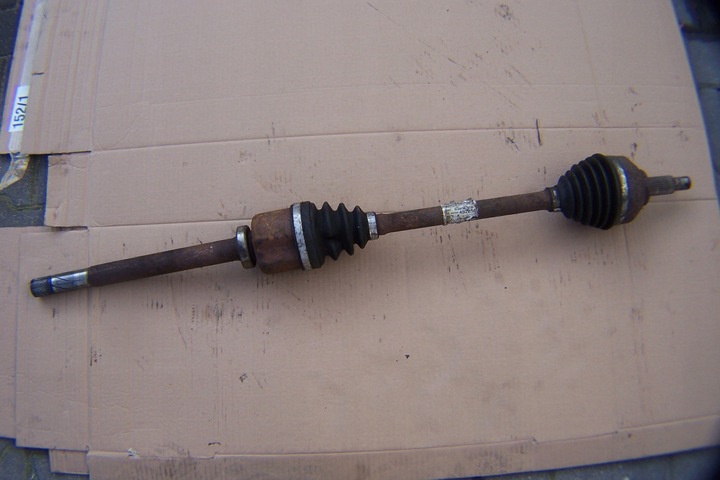 фото №1, Trafic vivaro 2.0 dci піввісь права 8200452268