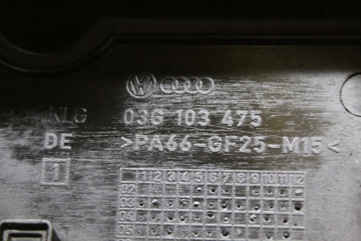 фото №7, Крышка клапанов vw golf v 2.0 tdi 03g103475