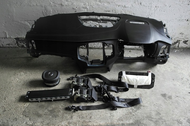 фото №1, Volvo xc90 xc air bag pas панель консоль капот ang