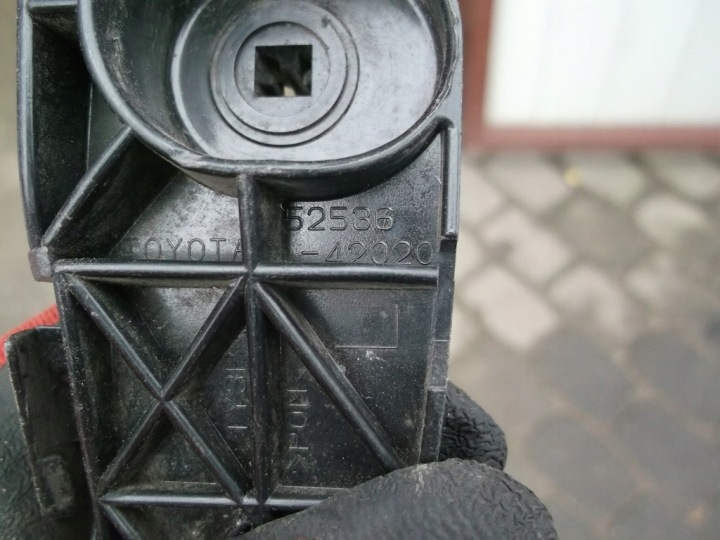 фото №7, Toyota rav4 iii 05-08 кронштейн  бампера перед