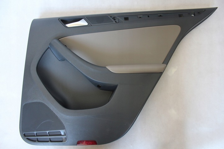 фото №1, Оббивка двері зад праві vw jetta шкіра beż