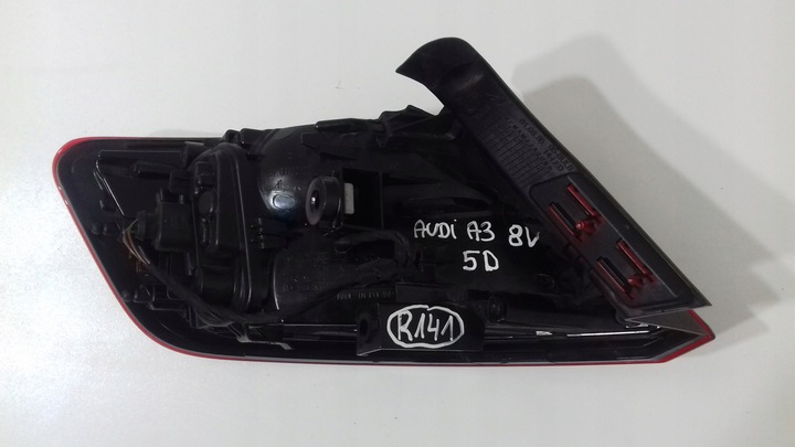 фото №5, Лампа задня права audi a3 8v