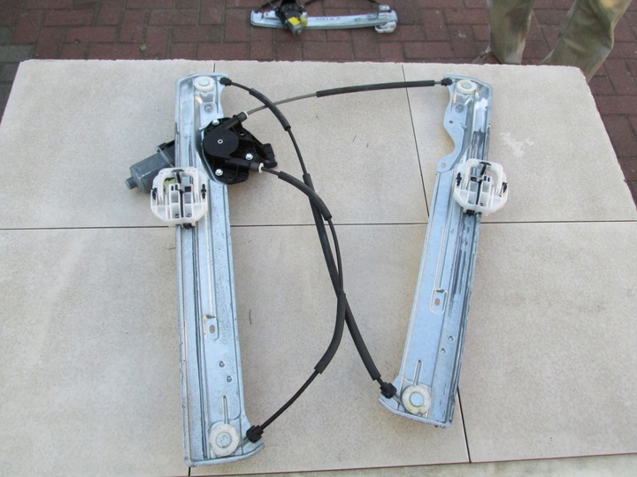 фото №4, Механізм підйомник скло перед 6 pin kuga mk2 2015