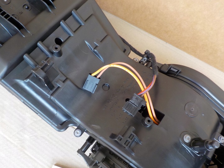 фото №9, Vw touareg iii отопитель зад туннель 4m1971565a