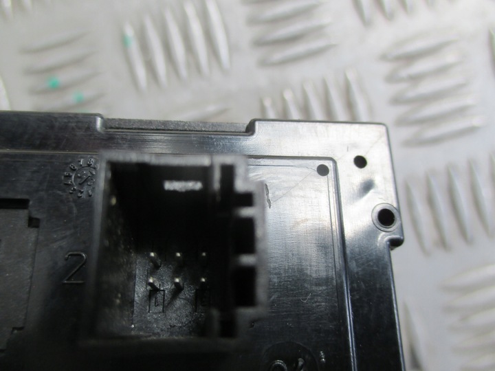 фото №8, Моторчик стёкла правые перед peugeot 307 01-07