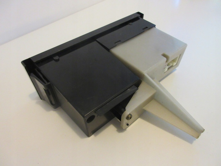 фото №5, Манометр часы дисплей mazda 323 323f bj