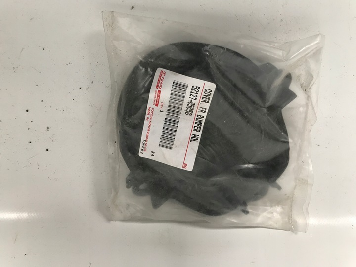 фото №1, Avensis t27 решётка заглушка галоген новая оригинал