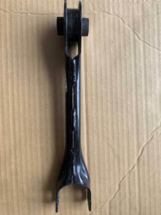 фото №2, Tesla модель 3 рычаг задний верхний 1044427-00-c