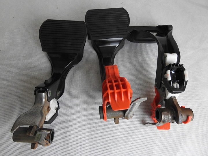 фото №7, Педаль гальма накладка fiat 500 07-10 автомат