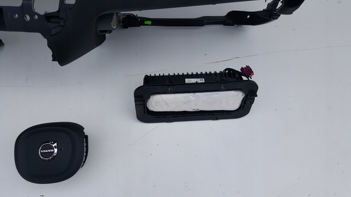 фото №6, Volvo xc60 xc 60 2 ii панель консоль подушка безпеки подушки ремені оригінал демонтаж