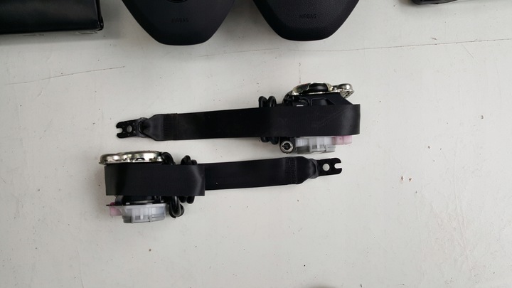 фото №4, Skoda octavia 3 iii 5e панель консоль подушка безпеки ремені