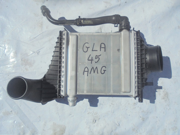 фото №1, Радиаторов интеркулер gla 45 amg a1330900014