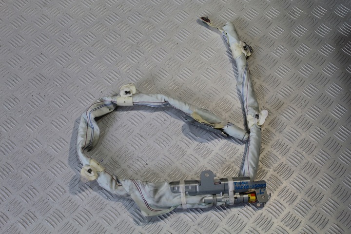 фото №1, Шторка левая ssangyong tivoli 86210-35000