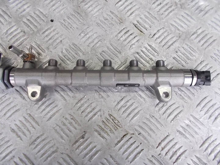 фото №1, Kia sportage iv планка впрыскивающий 1.7 crdi 2015-