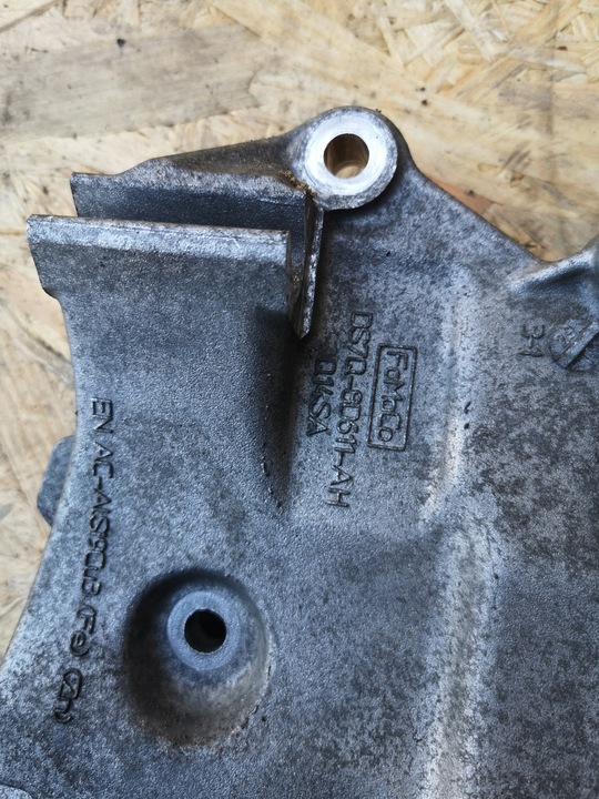 фото №2, Ford kuga mk2 2.0 tdci лапи генератора ds7q-8d611