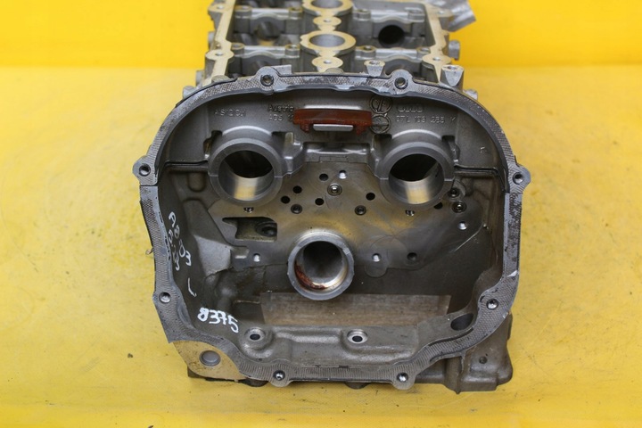 фото №3, Головка левая a8 d3 s8 s6 c6 5.2b 07l103374ab bsm