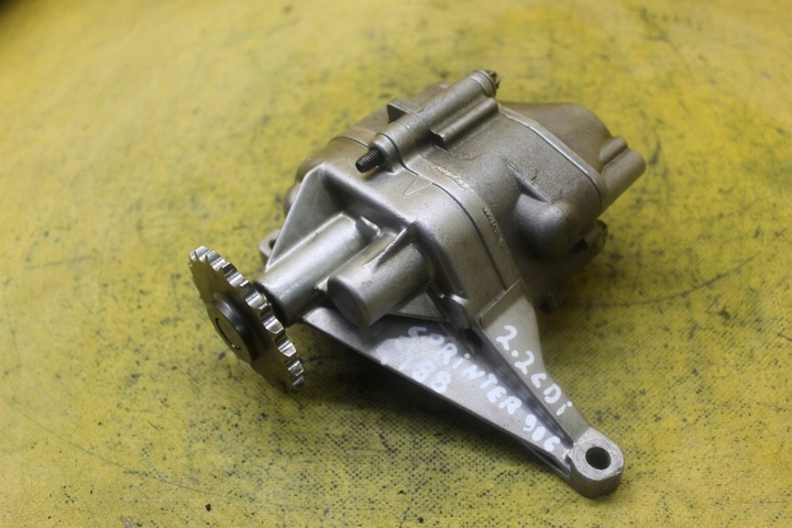 фото №1, Насос масла sprinter 906 2.2 cdi 6111810201