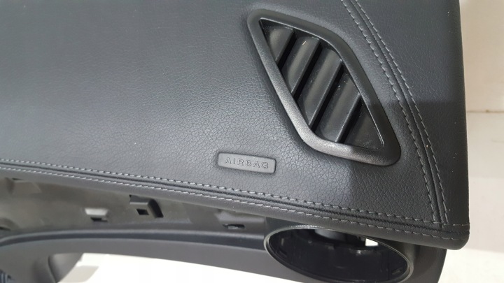 фото №4, Mercedes cla w117 торпедо консоль подушка  ремені org