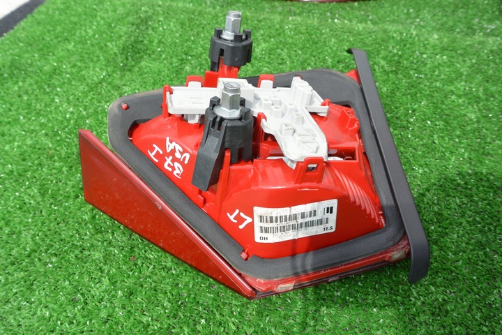 фото №7, Лампа зад права ліва кришка багажника passat b7 b8 usa ідеал