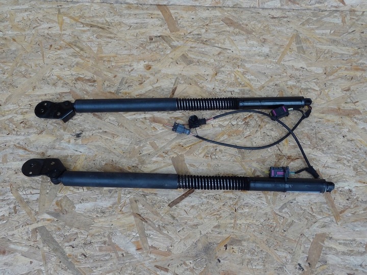 фото №1, Амортизатор задньої кришки 4g8827851f 4g8827852f a7 s7