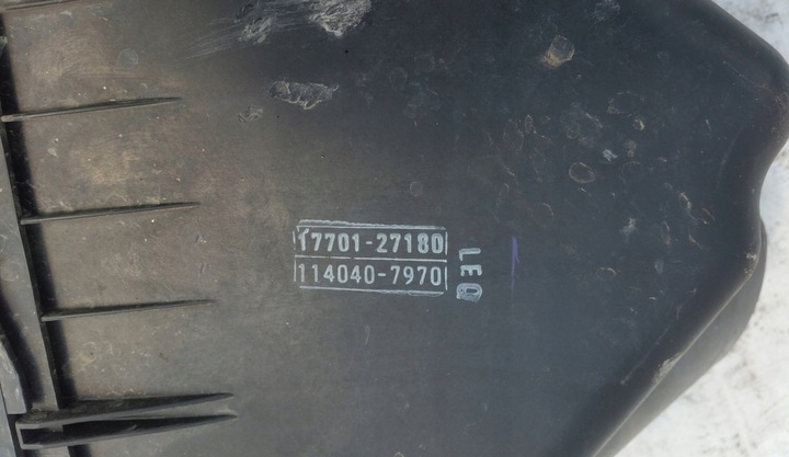 фото №4, Avensis verso рестайлінг 2.0 фільтр повітря 17701-27180