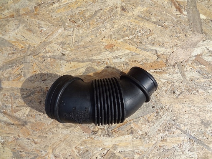 фото №1, Труба шланг воздуховод audi a8 d3