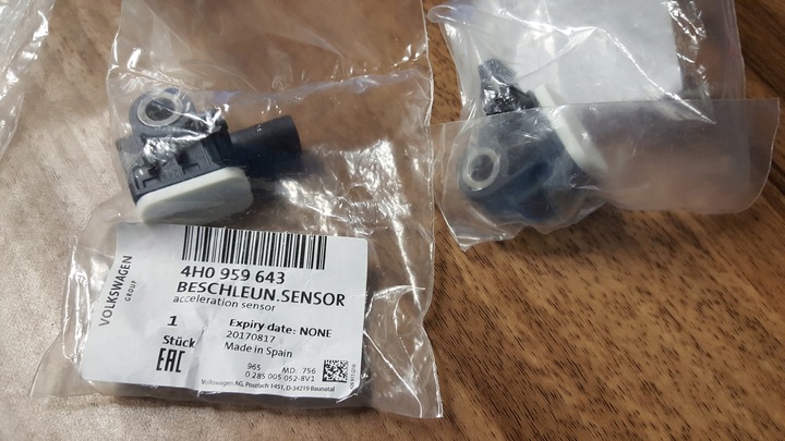 фото №14, Датчик удара audi a6 c7 4h0959643