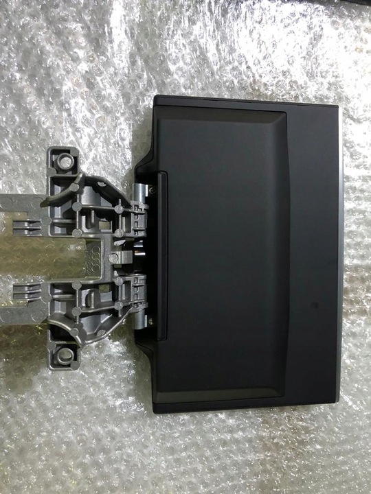 фото №8, Audi a8 s8 d4 задние мониторы систем rse комплект 4h0919709c 4h0035762m