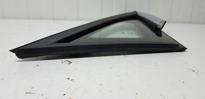 фото №3, Fiesta mk7 08-16r стекло треугольник перед правая хром год na стекло 2014