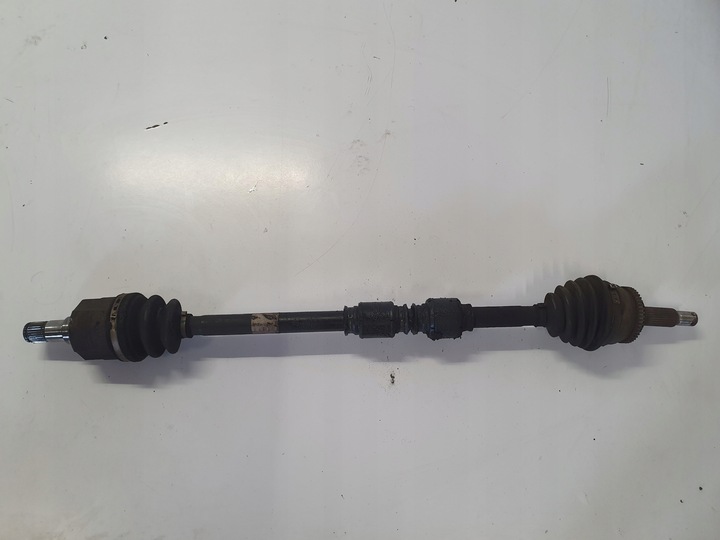 фото №1, Hyundai 10r i30 піввісь права 2.0crdi