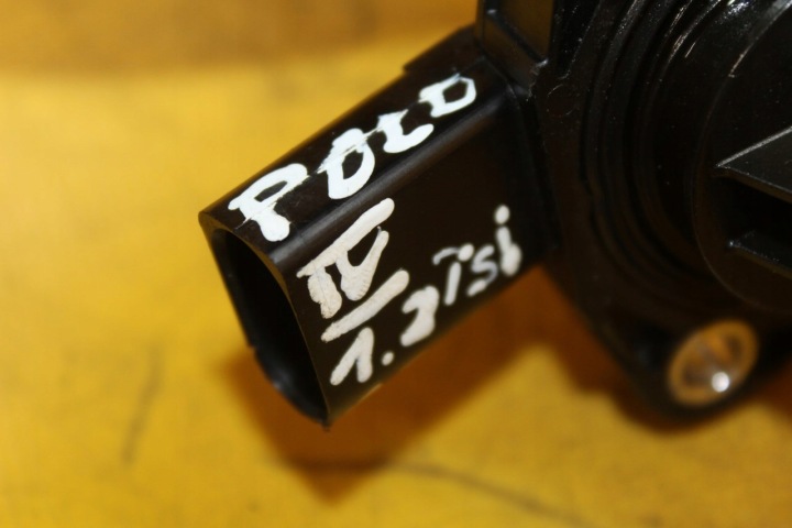 фото №7, Датчик масла vw polo iv 1.2 tsi 03c907660m