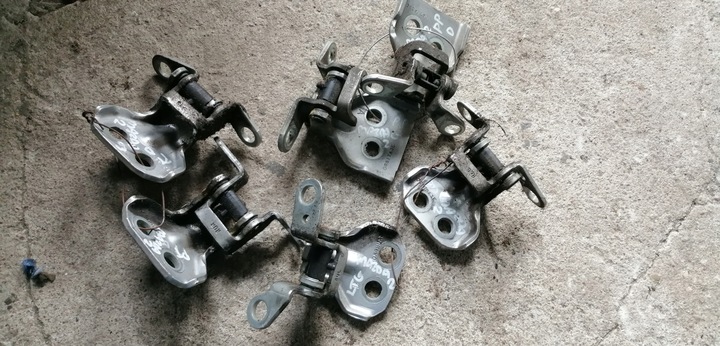 фото №1, Mazda 2 02-07 петля двері pp pt