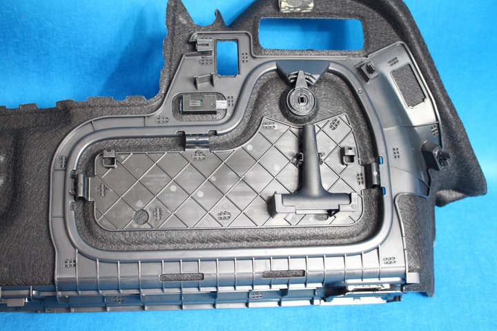 фото №8, Audi a5 s5 8w cabrio боковина багажника l 8w7863879a