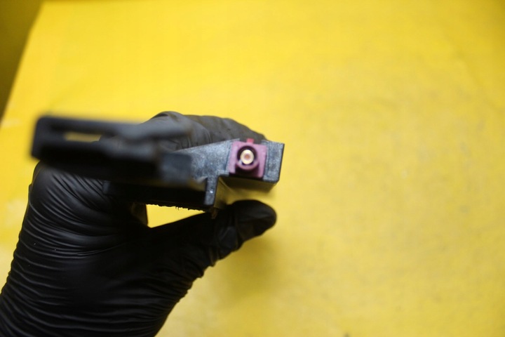 фото №5, Антенна gps навигации vw phaeton 3d0035507h