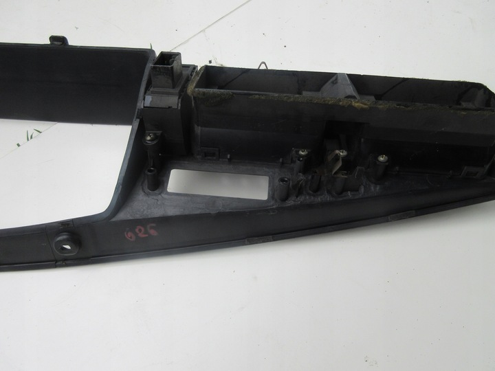 фото №8, Панель раздаточная mazda 626 ii 83-87 кнопка