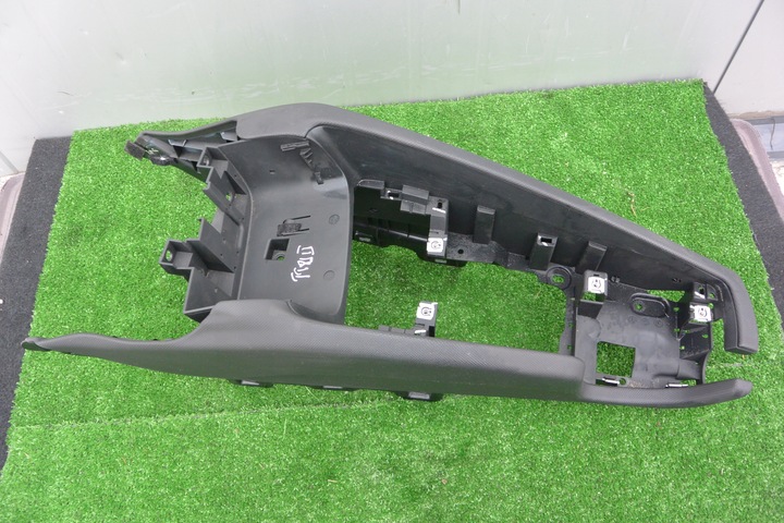 фото №5, Туннель средний перед чёрный audi tt 8j uk