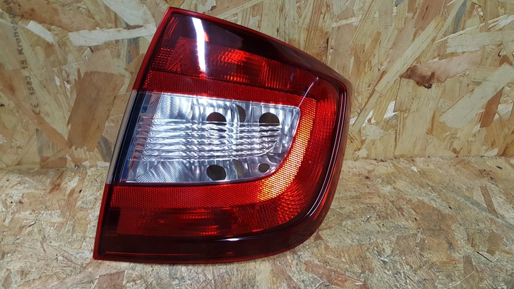 фото №1, Лампа права праві зад задня skoda rapid 5jh sedan