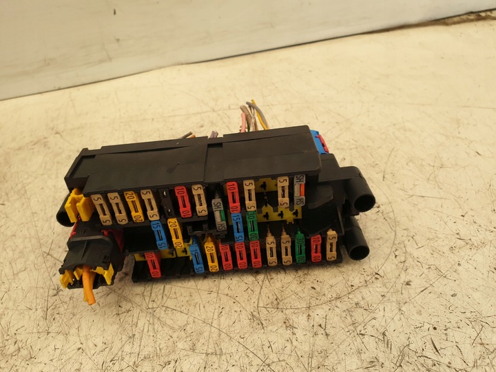 фото №1, Коробка предохранителей peugeot partner 1.9d 02r