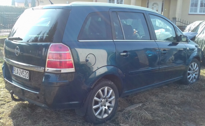 фото №7, Консоль капот opel zafira b торпедо раздаточная