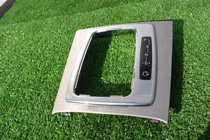 фото №1, Рамка захист важіль перемикання передач mercedes-benz w212 avantgarda