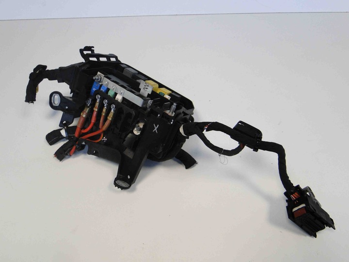 фото №8, Mercedes gla x156 коробка корпус запобіжник 156