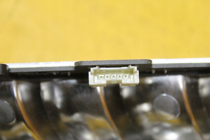 фото №9, Відбивач лампи bi-xenon правий перед maserati ghibli