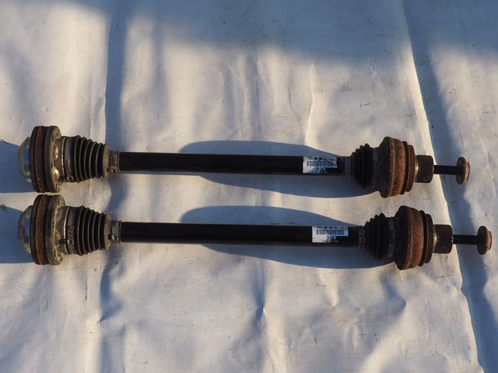 фото №1, Ap піввісь l/p зад 8r0501203c audi a6 a7 a8 q5