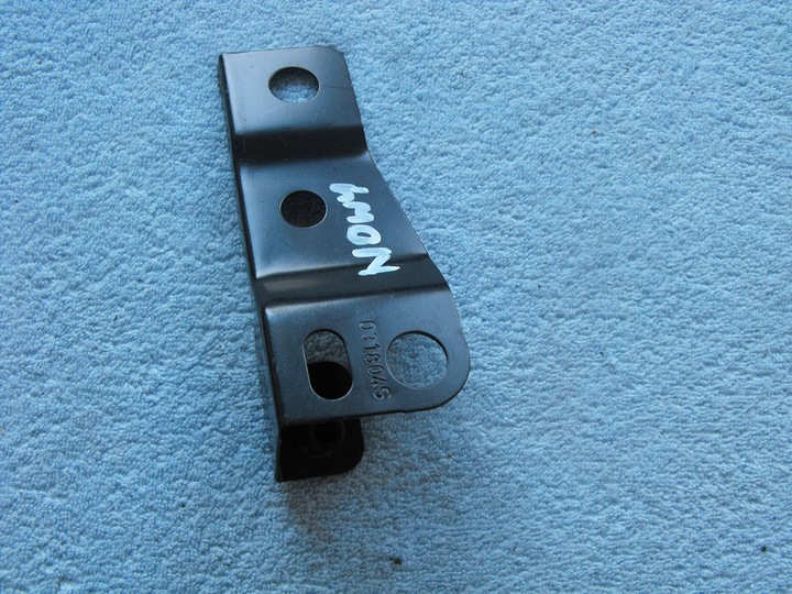 фото №1, Audi a7 кріплення крила лівого 12-17r 4g8809321