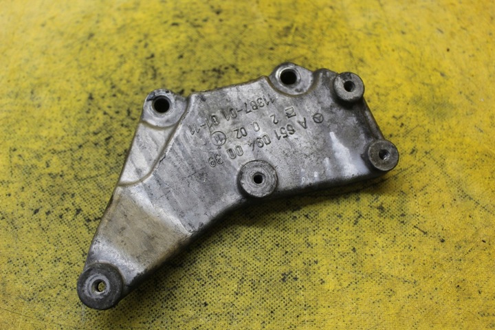 фото №1, Лапи двигателя sprinter 906 2.2 cdi a6510940039